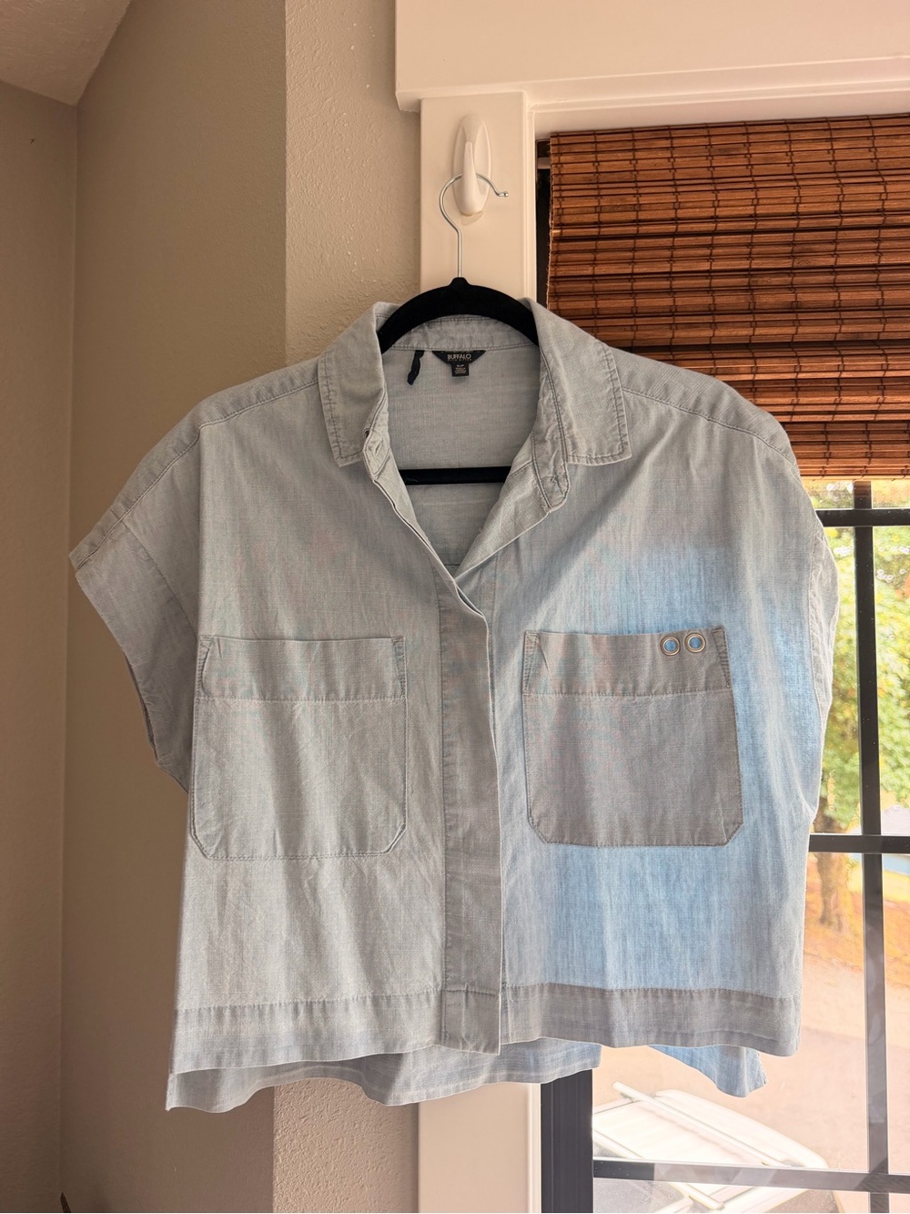 Buffalo David Bitton cropped Light Chambray button up